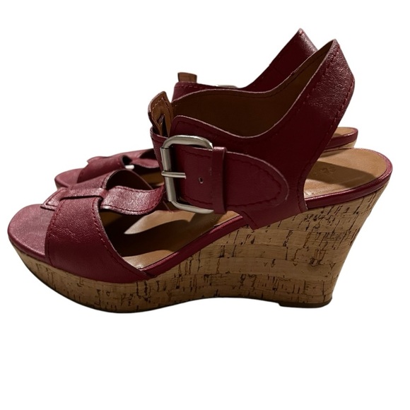 Naturalizer Women’s 7 Red Chester Vegan Platform Y2k Retro 90’s Wedge Sandal - Picture 1 of 9